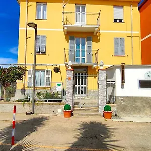 bb-petit-dejeuner.hotelitalianriviera.com/